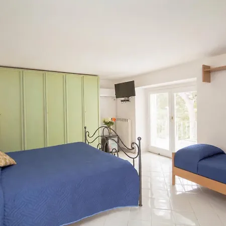 Villacore Capri-2